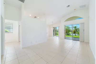 352 Springview Loop, Port Saint Lucie, FL 34986 - Photo 5