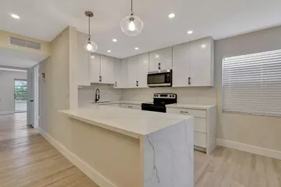 802 Burgundy Q, Delray Beach, FL 33484 - Photo 1