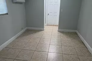 5572 SW 6th Ct, Margate, FL 33068 - Photo 7
