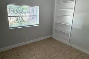 5572 SW 6th Ct, Margate, FL 33068 - Photo 5