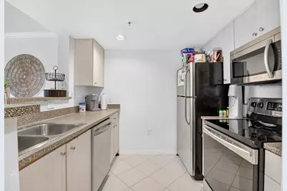 1801 N Flagler Drive #727, West Palm Beach, FL 33407 - Photo 11