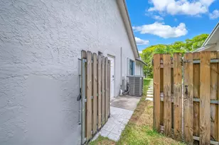 8411 SW 57th St, Davie, FL 33328 - Photo 35