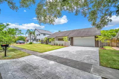 8411 SW 57th Street, Davie, FL 33328 - Photo 3