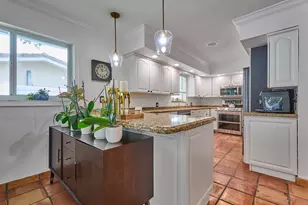 683 SW 2nd St, Boca Raton, FL 33486 - Photo 25