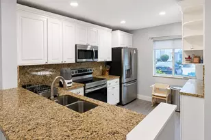 754 NW 208th Dr, Pembroke Pines, FL 33029 - Photo 5