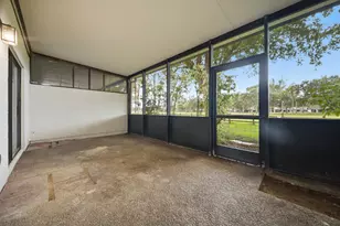 1391 E Golfview Dr, Pembroke Pines, FL 33026 - Photo 25