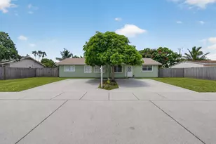 3088 Prince Dr, Lake Worth, FL 33461 - Photo 1