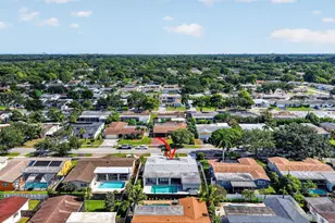 9120 SW 55th Ct, Cooper City, FL 33328 - Photo 3