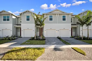 381 SE Crossoak Ln, Port Saint Lucie, FL 34984 - Photo 1