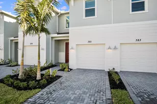 381 SE Crossoak Ln, Port Saint Lucie, FL 34984 - Photo 3