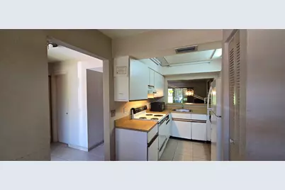 7843 Willow Spring Drive #613, Lake Worth, FL 33467 - Photo 11