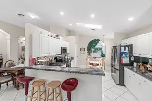 12185 Castle Pines Rd, Boynton Beach, FL 33437 - Photo 11