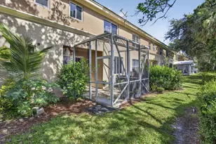 333 River Bluff Ln, Royal Palm Beach, FL 33411 - Photo 25