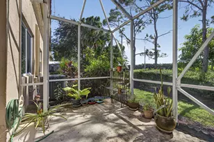 333 River Bluff Ln, Royal Palm Beach, FL 33411 - Photo 23