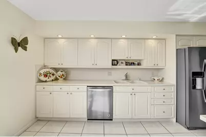 936 Intracoastal Drive #10E, Fort Lauderdale, FL 33304 - Photo 29