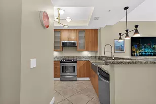 2601 NE 14th Ave, Wilton Manors, FL 33334 - Photo 11