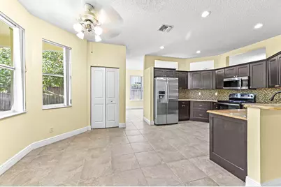 7570 Prescott Lane, Lake Worth, FL 33467 - Photo 17