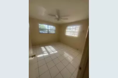 5725 NW 14th Street, Lauderhill, FL 33313 - Photo 9