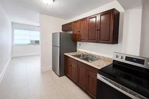 715 NW 15th Terrace, Fort Lauderdale, FL 33311 - Photo 7
