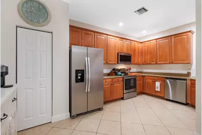 1560 SE Sheffield Terrace #102, Stuart, FL 34994 - Photo 5