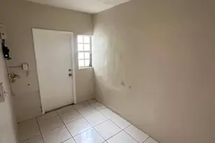 633 NW 15th Terrace, Fort Lauderdale, FL 33311 - Photo 5