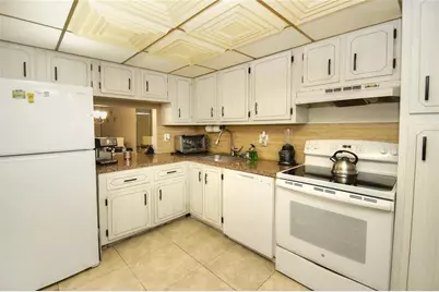 8401 Lagos De Campo Boulevard #306V, Tamarac, FL 33321 - Photo 5