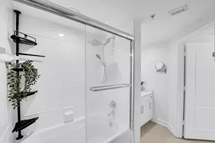 110 N Federal Hwy, Fort Lauderdale, FL 33301 - Photo 15