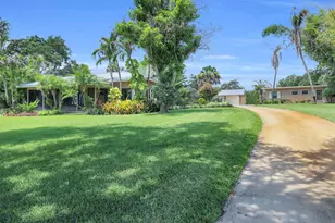 8609 S Indian River Dr, Fort Pierce, FL 34982 - Photo 3