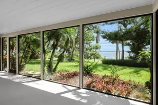 8609 S Indian River Dr, Fort Pierce, FL 34982 - Photo 9