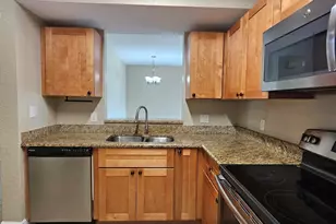 1049 Golden Lakes Blvd, West Palm Beach, FL 33411 - Photo 5