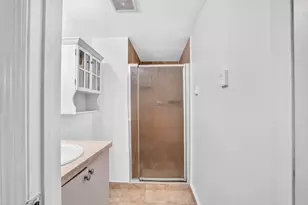 840 Pine Dr, Pompano Beach, FL 33060 - Photo 29