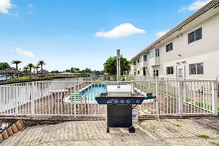 840 Pine Dr, Pompano Beach, FL 33060 - Photo 39