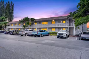 840 Pine Dr, Pompano Beach, FL 33060 - Photo 39