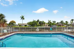 840 Pine Dr, Pompano Beach, FL 33060 - Photo 35