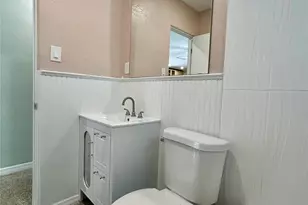 5950 NE 6th Ave, Oakland Park, FL 33334 - Photo 9