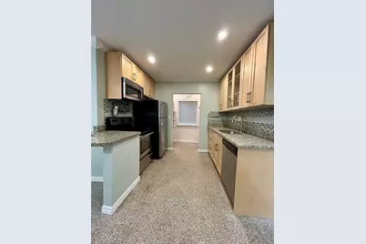 5950 NE 6th Avenue, Oakland Park, FL 33334 - Photo 5