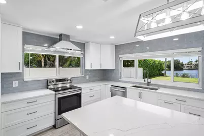 1128 SW 7th Street, Boca Raton, FL 33486 - Photo 9