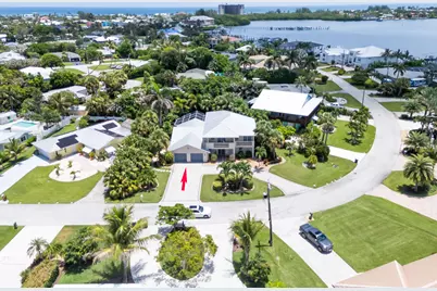 1606 Thumb Point Drive, Fort Pierce, FL 34949 - Photo 1