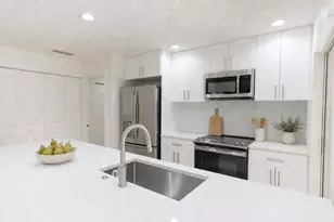 1202 Silverleaf Oak Ct, Palm Beach Gardens, FL 33410 - Photo 11