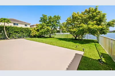 19389 SW 64th Street, Pembroke Pines, FL 33332 - Photo 35