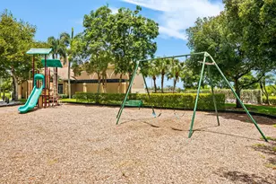 19389 SW 64th St, Pembroke Pines, FL 33332 - Photo 43