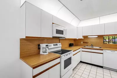 10137 Mangrove Drive #203, Boynton Beach, FL 33437 - Photo 9
