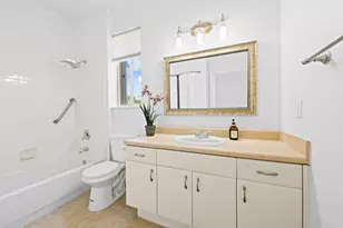19389 SW 64th St, Fort Lauderdale, FL 33332 - Photo 13