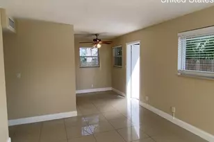 204 NE 10th Ave, Fort Lauderdale, FL 33301 - Photo 3