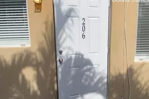 204 NE 10th Ave, Fort Lauderdale, FL 33301 - Photo 7
