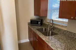204 NE 10th Ave, Fort Lauderdale, FL 33301 - Photo 9