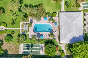 2050 NE 39th St, Lighthouse Point, FL 33064 - Photo 25