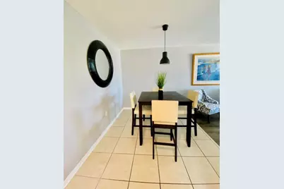 301 Croton Avenue #407, Lantana, FL 33462 - Photo 5