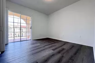 519 W 68th St, Hialeah, FL 33014 - Photo 13