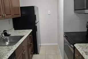 1141 Lake Victoria Dr, West Palm Beach, FL 33411 - Photo 9